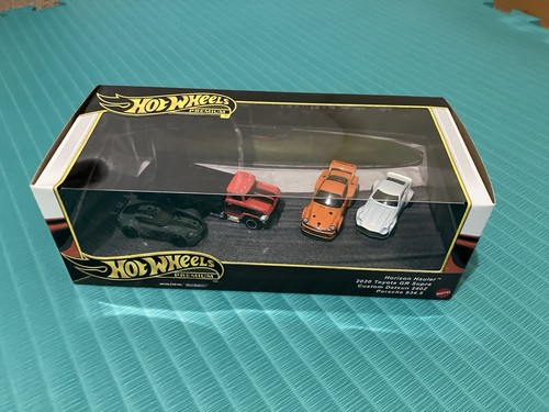 Hot wheels track - hot,